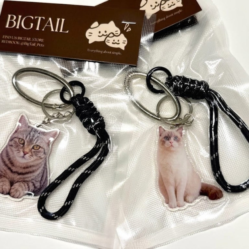 Customized Pet Keychain – Acrylic Pet Portrait Charm for Pet Lovers